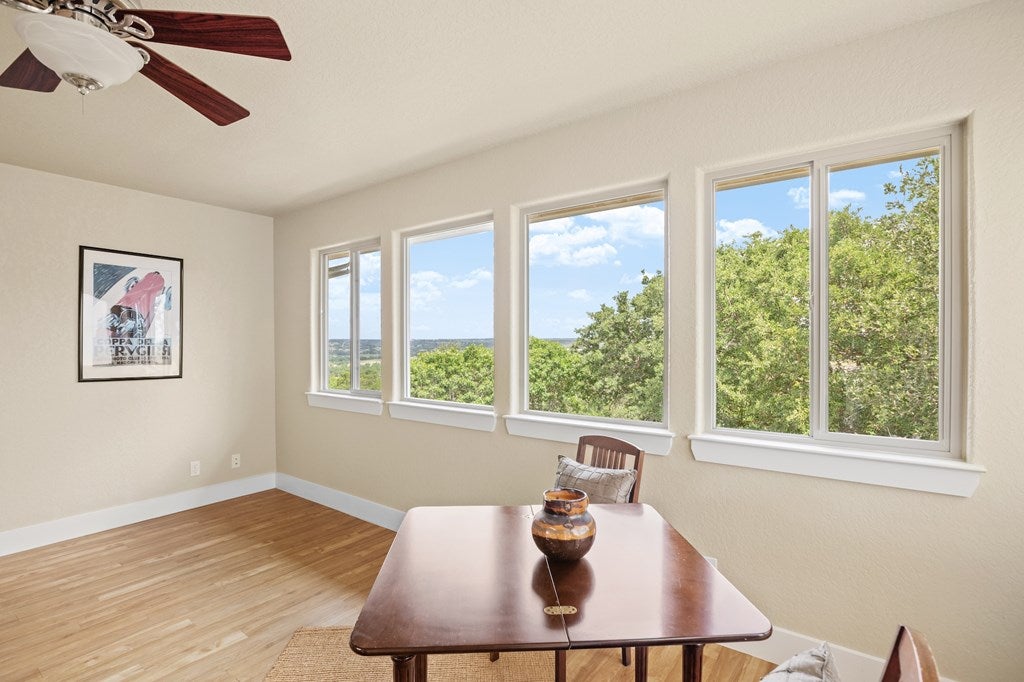 Fredericksburg, Texas, 78624, United States, 3 Bedrooms Bedrooms, ,4 BathroomsBathrooms,Residential,Active,1849215