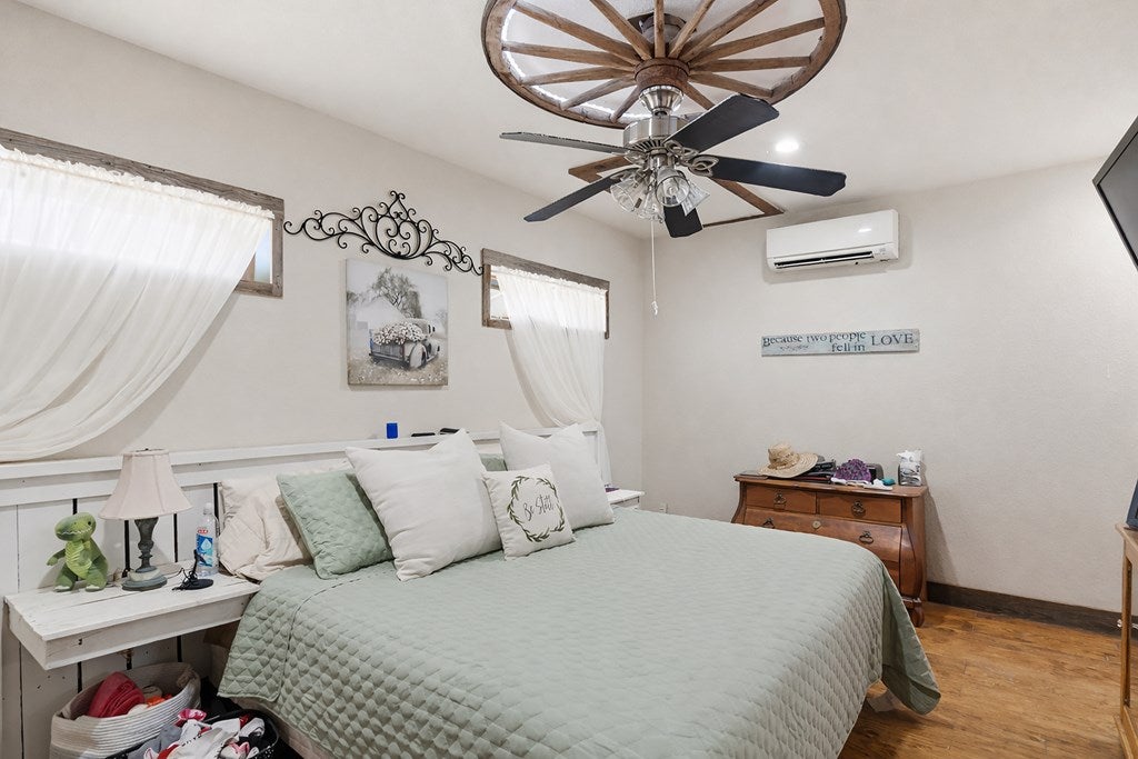 Blanco, Texas, 78606, United States, 3 Bedrooms Bedrooms, ,4 BathroomsBathrooms,Residential,Active,2017094