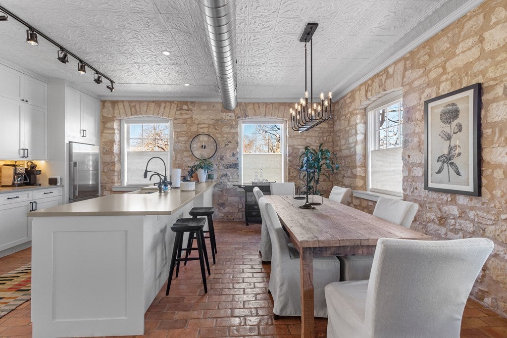 Fredericksburg, Texas, 78624, United States, ,3 BathroomsBathrooms,Residential,Active,1741571