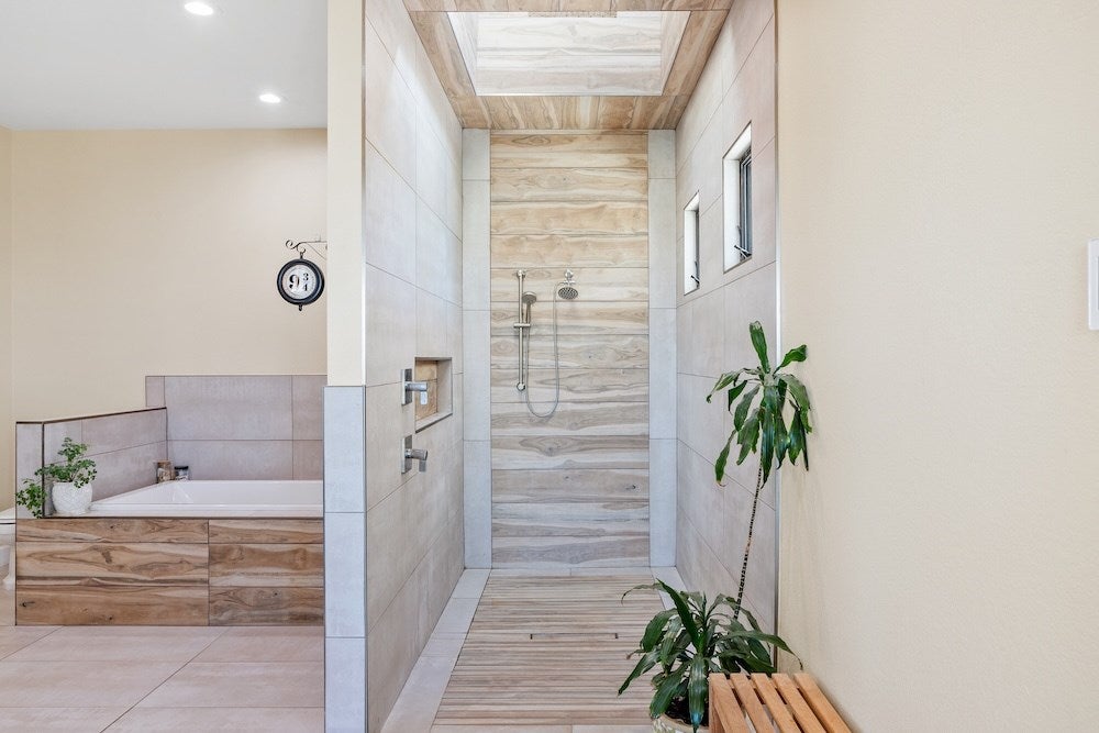 Fredericksburg, Texas, 78624, United States, 2 Bedrooms Bedrooms, ,3 BathroomsBathrooms,Residential,Active,1798077