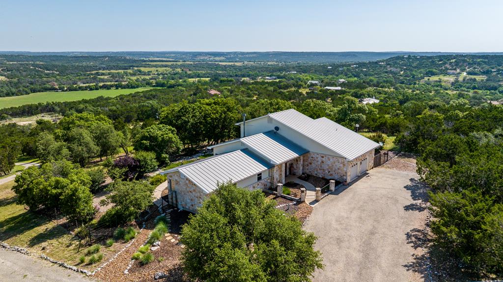 Fredericksburg, Texas, 78624, United States, 3 Bedrooms Bedrooms, ,4 BathroomsBathrooms,Residential,Active,1849215