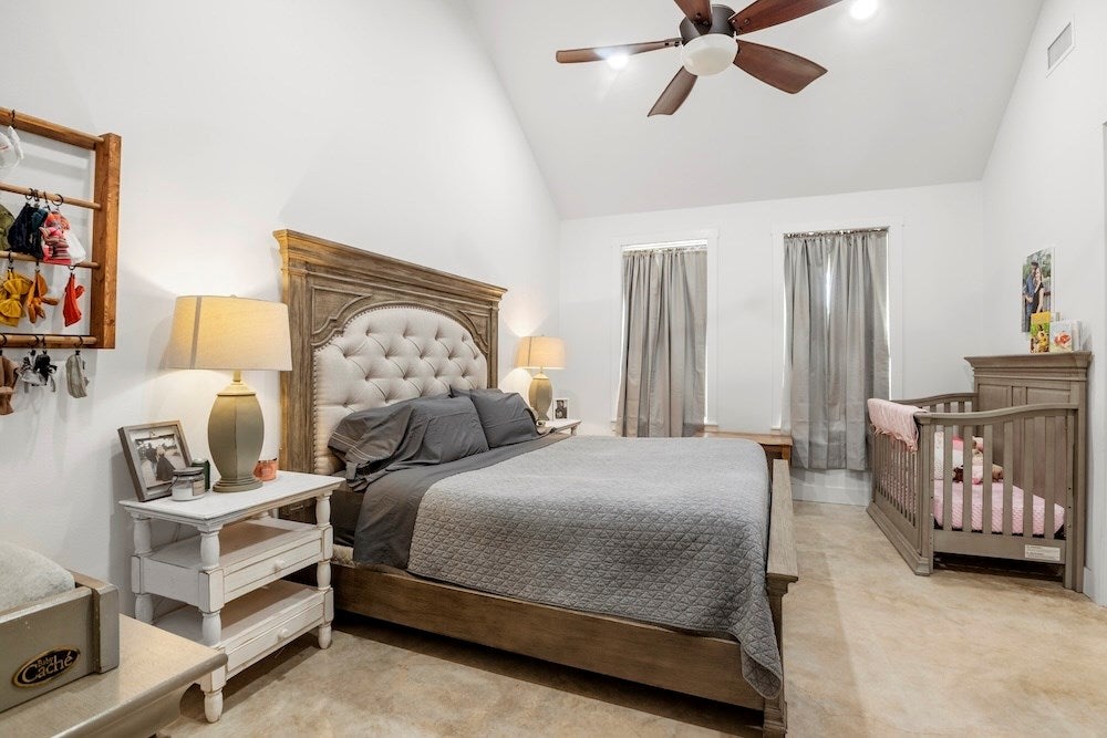 Fredericksburg, Texas, 78624, United States, 3 Bedrooms Bedrooms, ,4 BathroomsBathrooms,Residential,Active,1741684