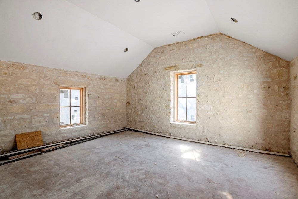 Fredericksburg, Texas, 78624, United States, 3 Bedrooms Bedrooms, ,4 BathroomsBathrooms,Residential,Active,1741684