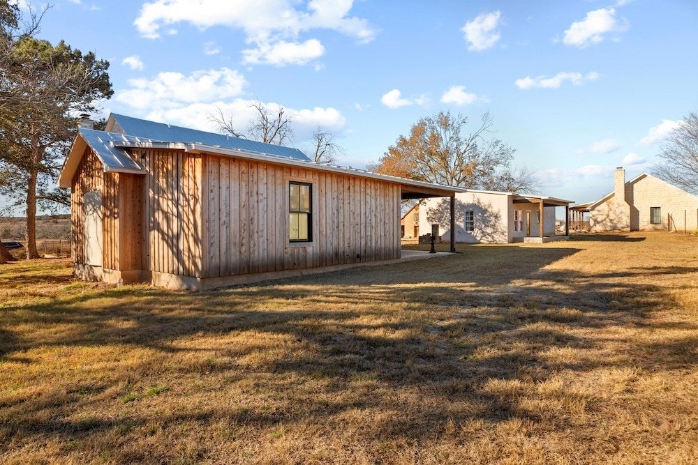 Fredericksburg, Texas, 78624, United States, 3 Bedrooms Bedrooms, ,4 BathroomsBathrooms,Residential,Active,1741684