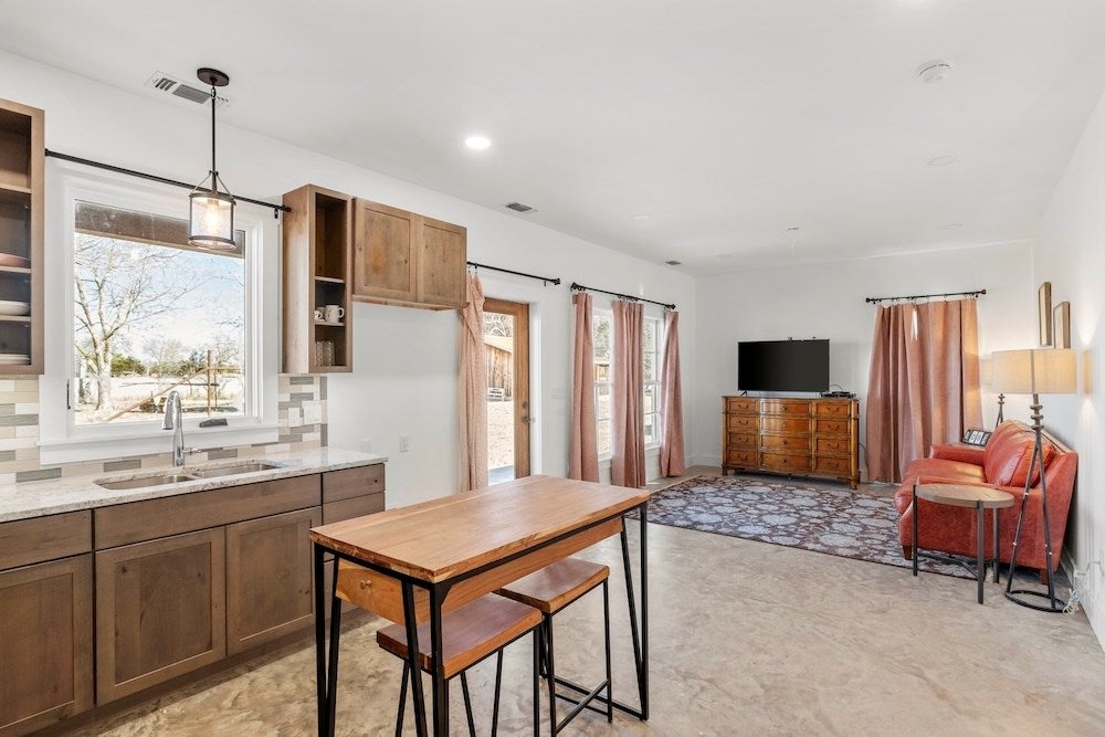 Fredericksburg, Texas, 78624, United States, 3 Bedrooms Bedrooms, ,4 BathroomsBathrooms,Residential,Active,1741684