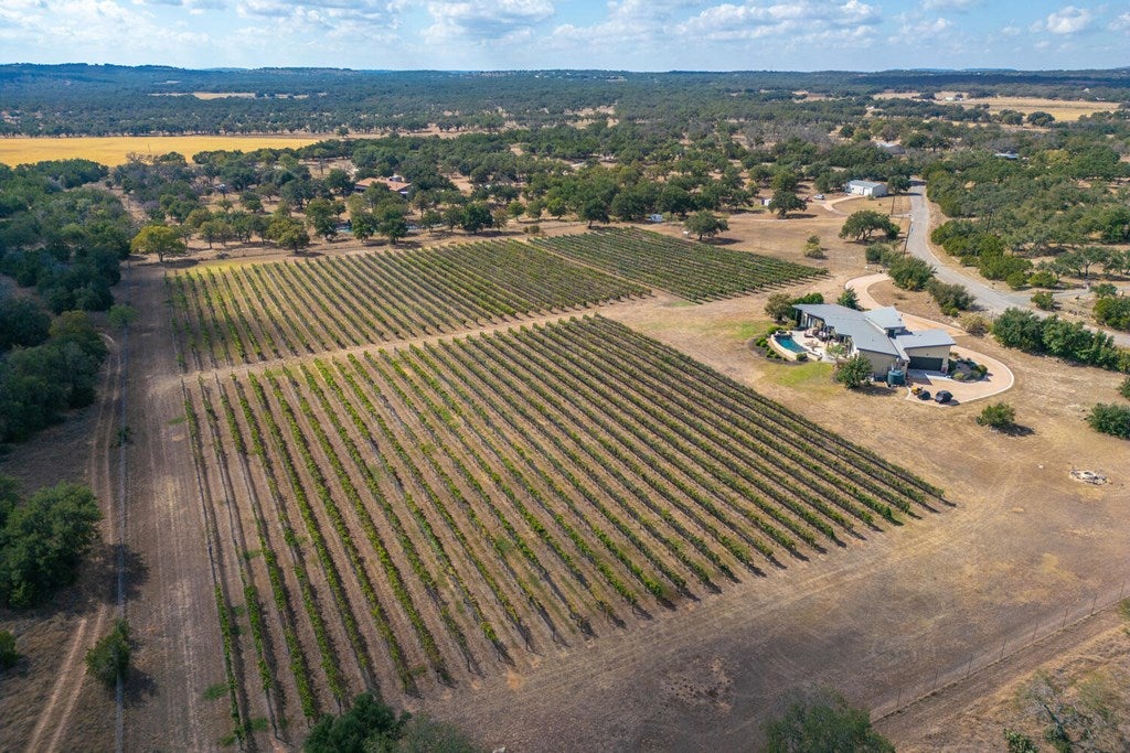 Round Mountain, Texas, 78663, United States, 4 Bedrooms Bedrooms, ,4 BathroomsBathrooms,Residential,Active,1967128