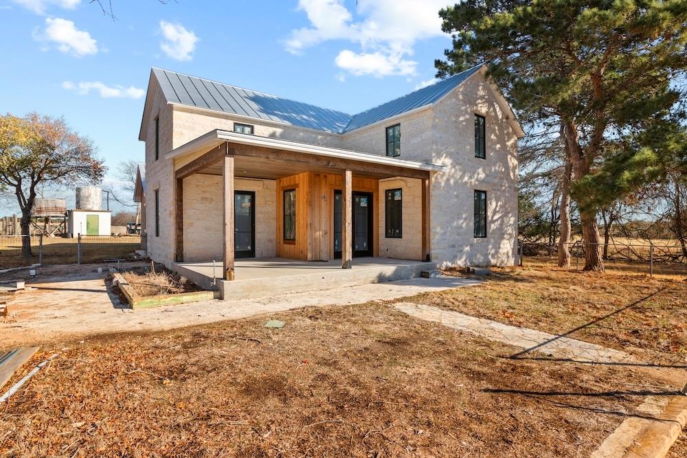 Fredericksburg, Texas, 78624, United States, 3 Bedrooms Bedrooms, ,4 BathroomsBathrooms,Residential,Active,1741684