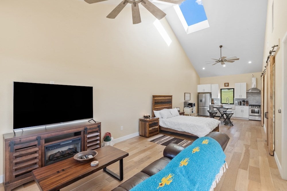 Fredericksburg, Texas, 78624, United States, 2 Bedrooms Bedrooms, ,3 BathroomsBathrooms,Residential,Active,1798077