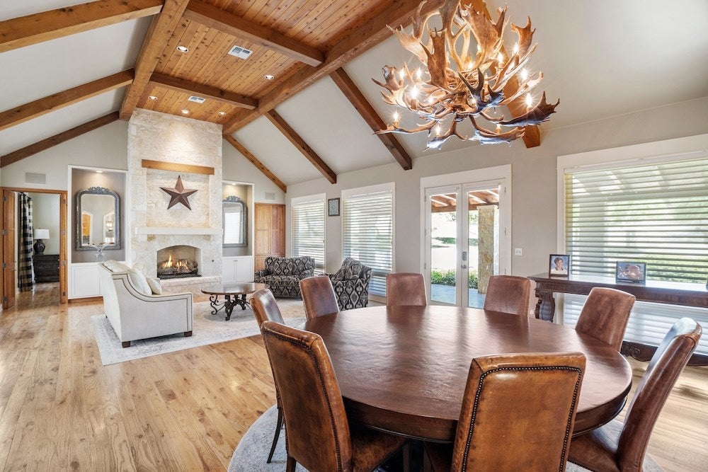 Fredericksburg, Texas, 78624, United States, 3 Bedrooms Bedrooms, ,5 BathroomsBathrooms,Residential,Active,1820474