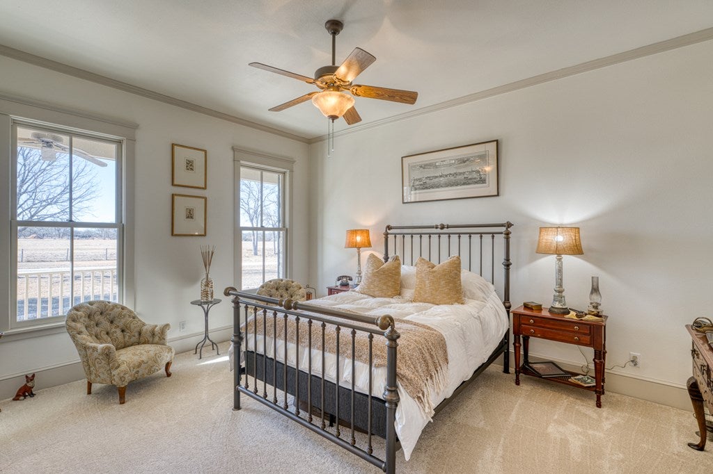 Fredericksburg, Texas, 78624, United States, 5 Bedrooms Bedrooms, ,4 BathroomsBathrooms,Residential,Active,2010212