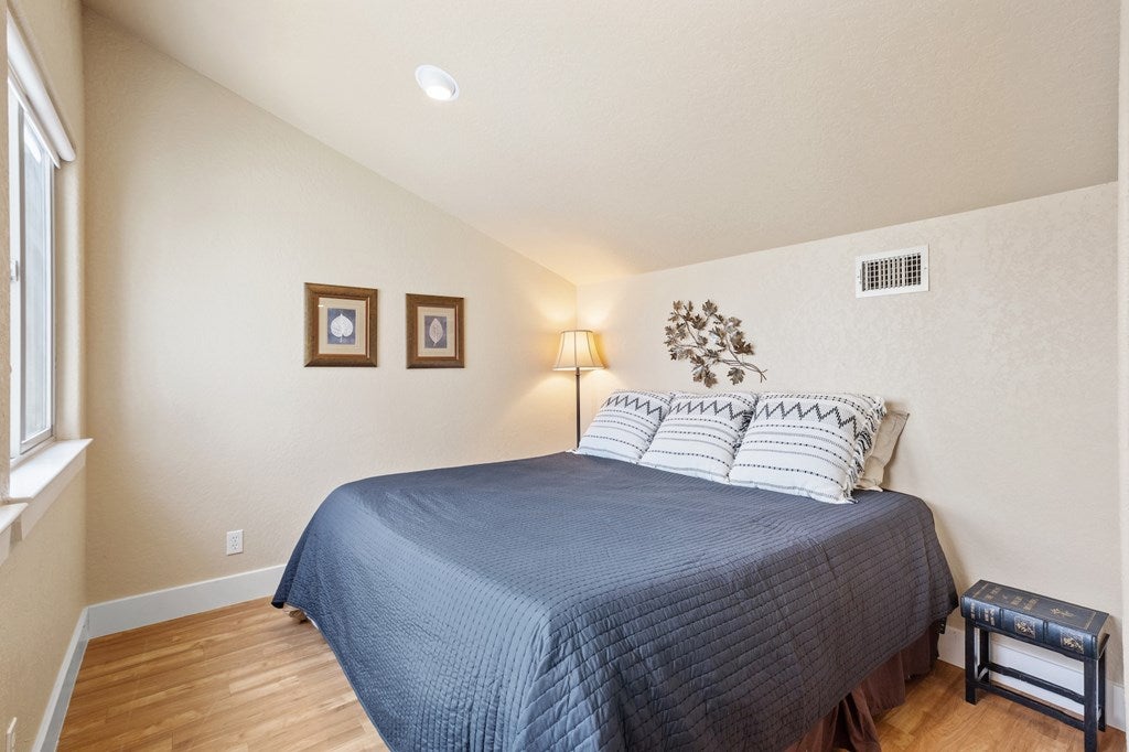 Fredericksburg, Texas, 78624, United States, 3 Bedrooms Bedrooms, ,4 BathroomsBathrooms,Residential,Active,1849215