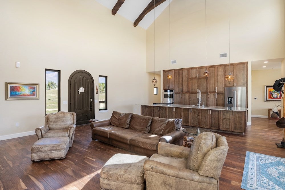 Fredericksburg, Texas, 78624, United States, 2 Bedrooms Bedrooms, ,3 BathroomsBathrooms,Residential,Active,1798077