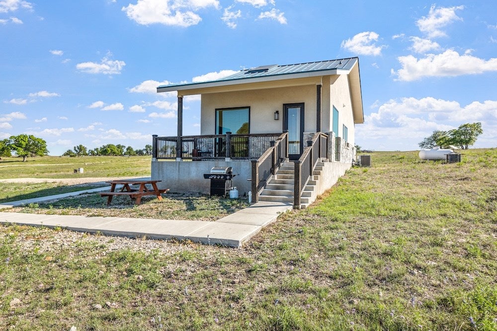 Fredericksburg, Texas, 78624, United States, 2 Bedrooms Bedrooms, ,3 BathroomsBathrooms,Residential,Active,1798077