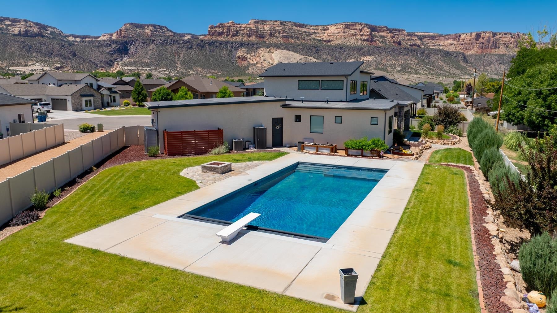 Grand Junction, Colorado, 81507, United States, 4 Bedrooms Bedrooms, ,4 BathroomsBathrooms,Residential,Active,1894545