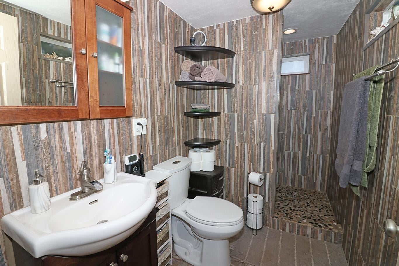 Loma, Colorado, 81524, United States, 2 Bedrooms Bedrooms, ,1 BathroomBathrooms,Residential,Active,1894238