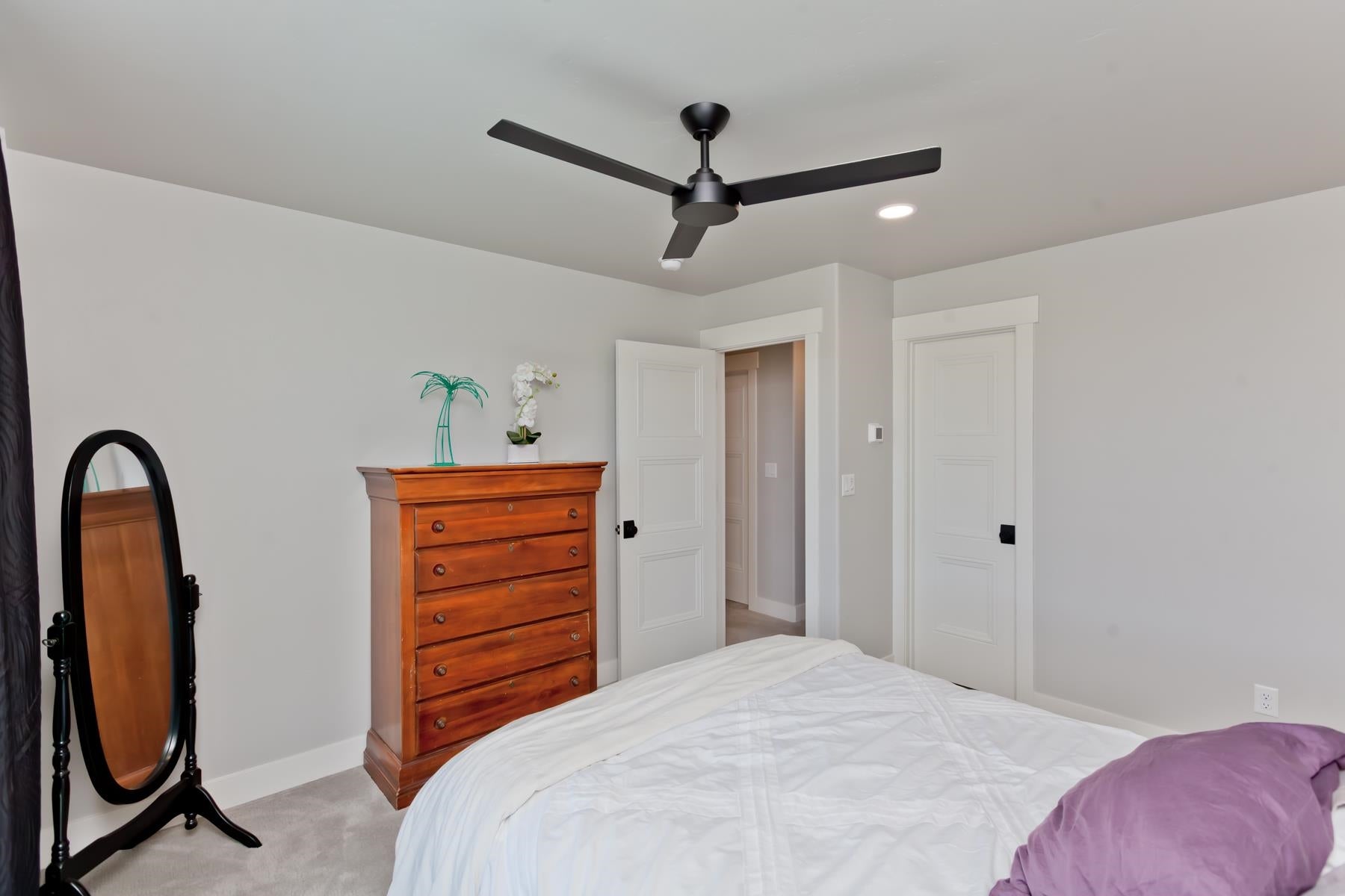 Grand Junction, Colorado, 81505, United States, 4 Bedrooms Bedrooms, ,3 BathroomsBathrooms,Residential,Active,2013150