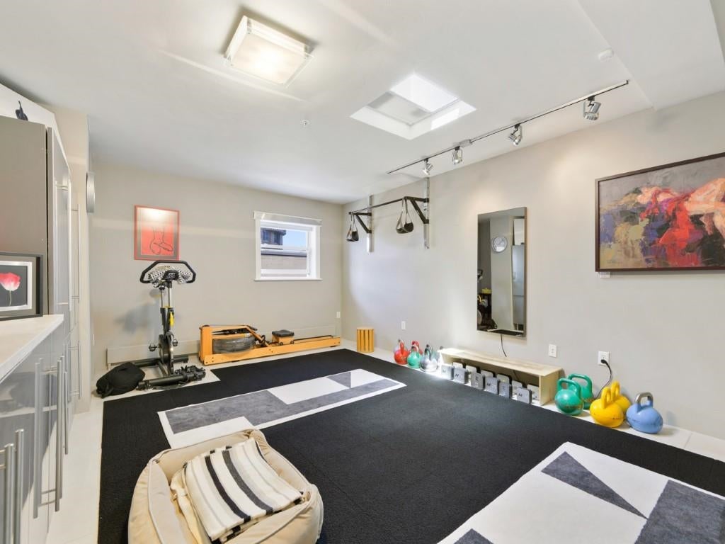 Grand Junction, Colorado, 81501, United States, 3 Bedrooms Bedrooms, ,5 BathroomsBathrooms,Residential,Active,1963247