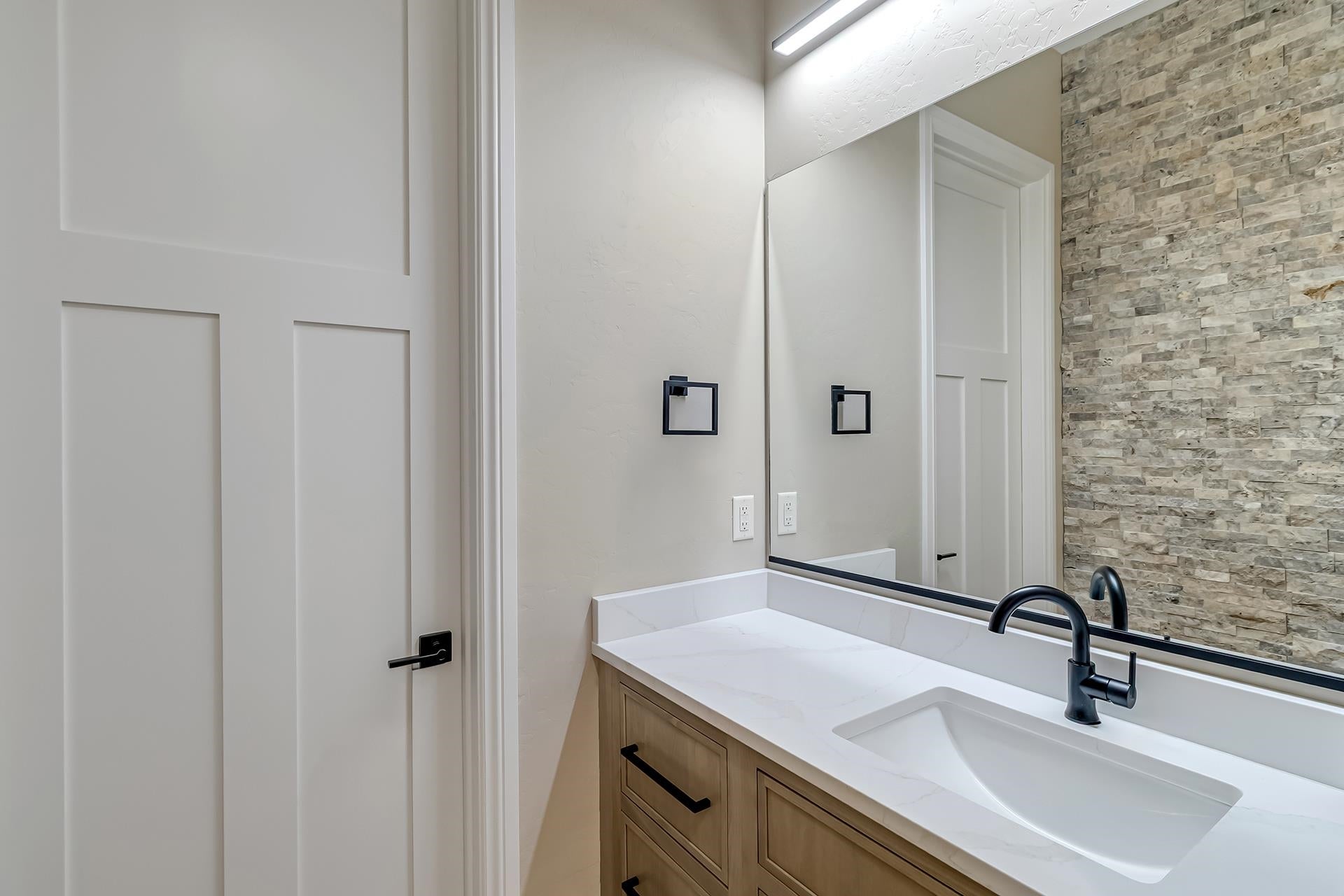 Grand Junction, Colorado, 81505, United States, 4 Bedrooms Bedrooms, ,4 BathroomsBathrooms,Residential,Active,2006904