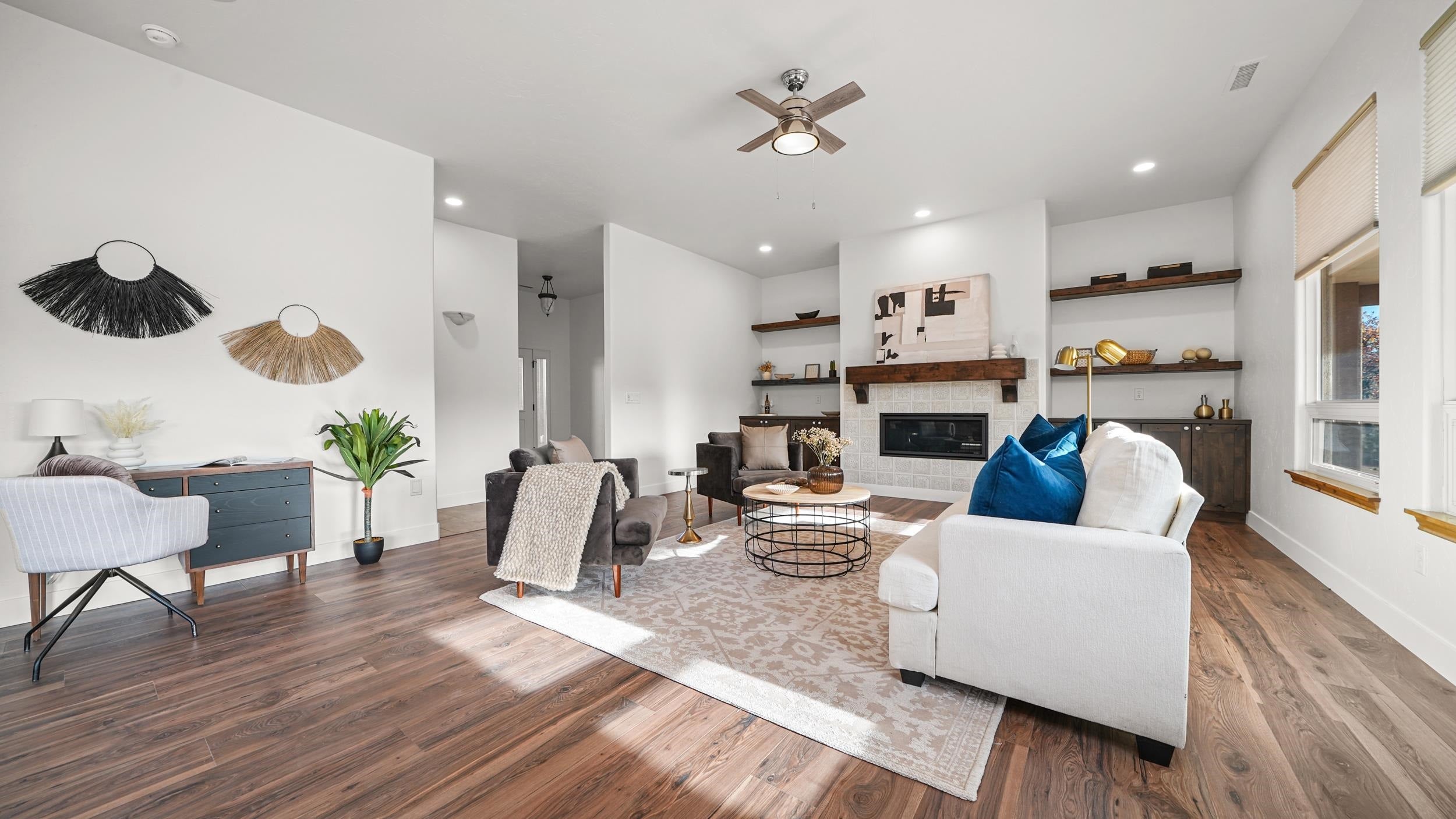 Grand Junction, Colorado, 81507, United States, 3 Bedrooms Bedrooms, ,3 BathroomsBathrooms,Residential,Active,2009135