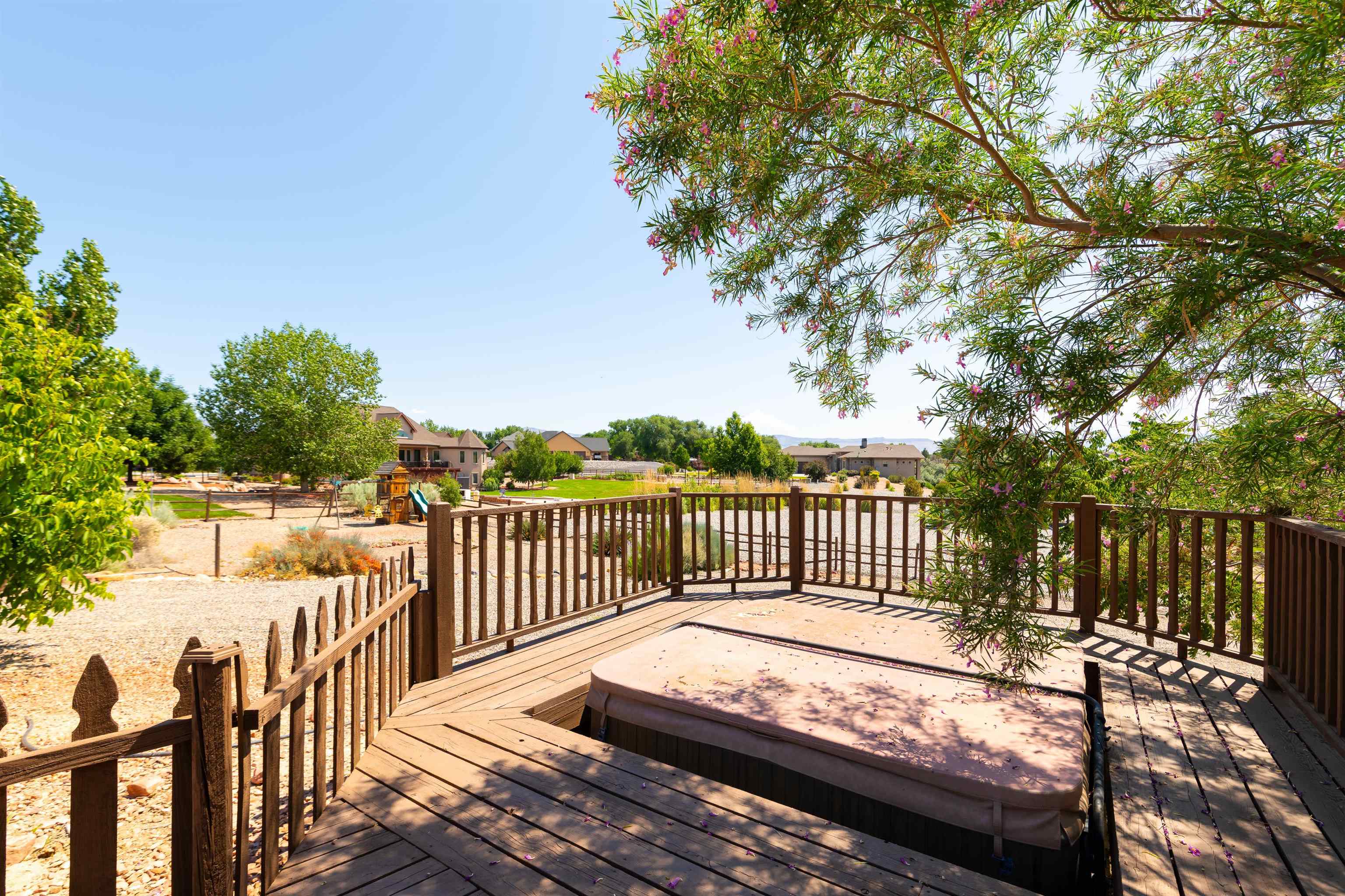 Grand Junction, Colorado, 81505, United States, 5 Bedrooms Bedrooms, ,4 BathroomsBathrooms,Residential,Active,1877765