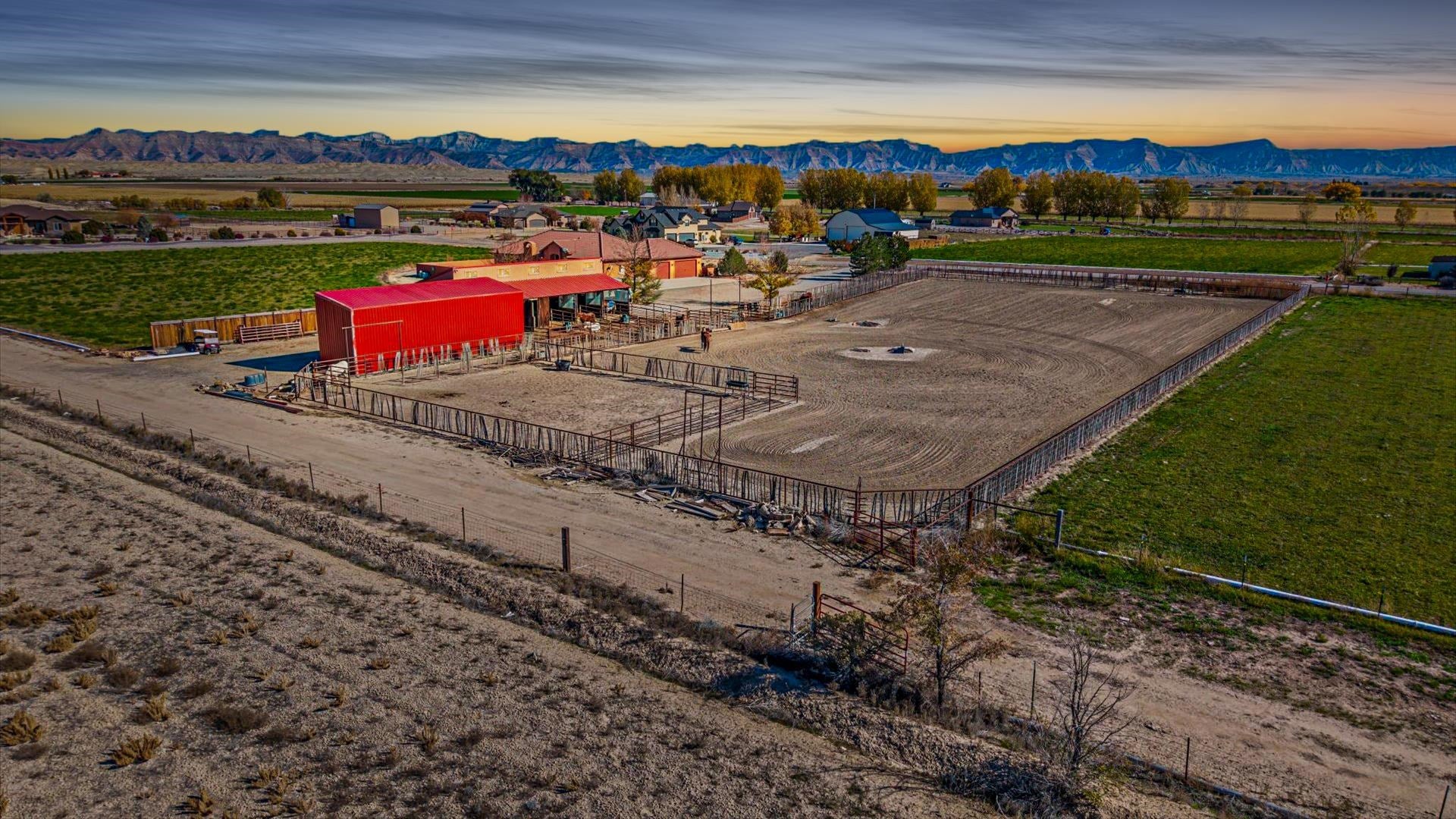 Loma, Colorado, 81524, United States, 4 Bedrooms Bedrooms, ,3 BathroomsBathrooms,Residential,Active,1988465