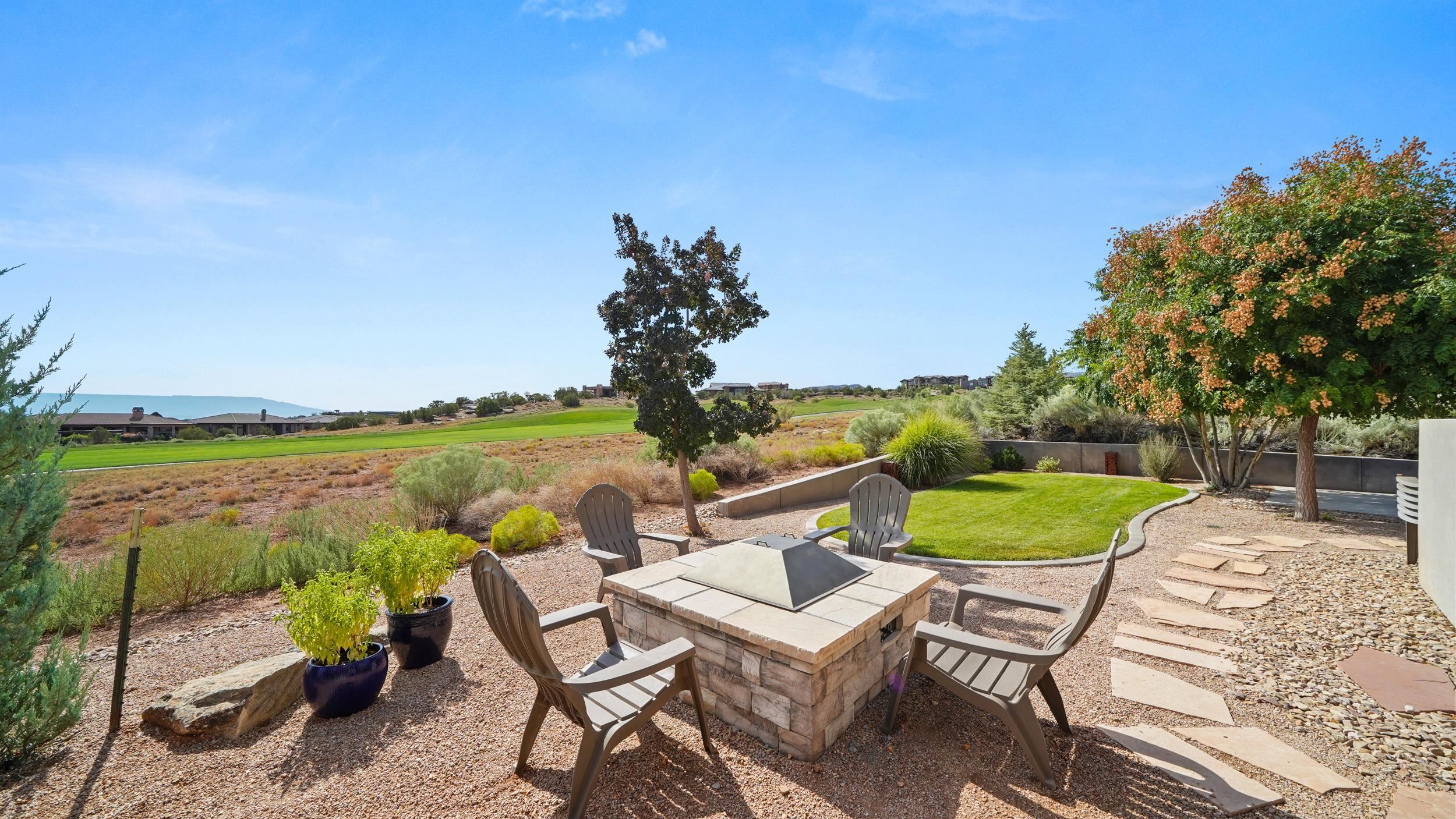 Grand Junction, Colorado, 81507, United States, 4 Bedrooms Bedrooms, ,4 BathroomsBathrooms,Residential,Active,1926885