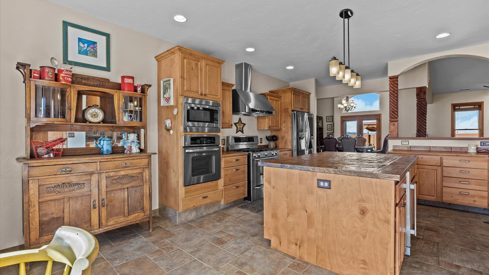 Loma, Colorado, 81524, United States, 4 Bedrooms Bedrooms, ,3 BathroomsBathrooms,Residential,Active,1988465