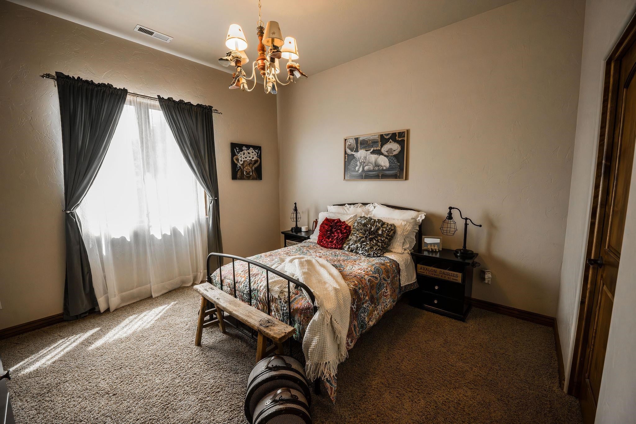 Grand Junction, Colorado, 81507, United States, 4 Bedrooms Bedrooms, ,5 BathroomsBathrooms,Residential,Active,1929450