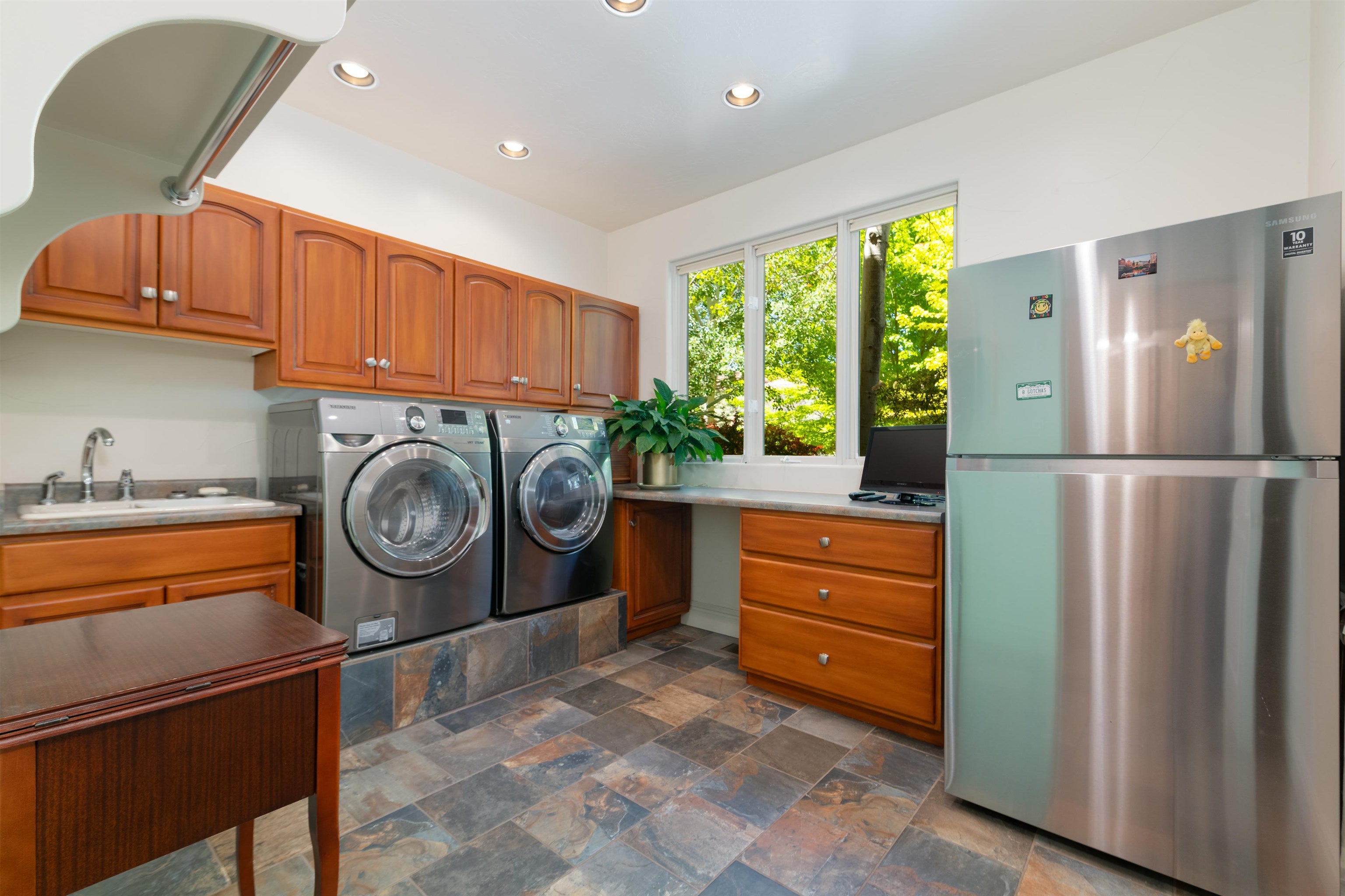 Grand Junction, Colorado, 81507, United States, 5 Bedrooms Bedrooms, ,6 BathroomsBathrooms,Residential,Active,2009860