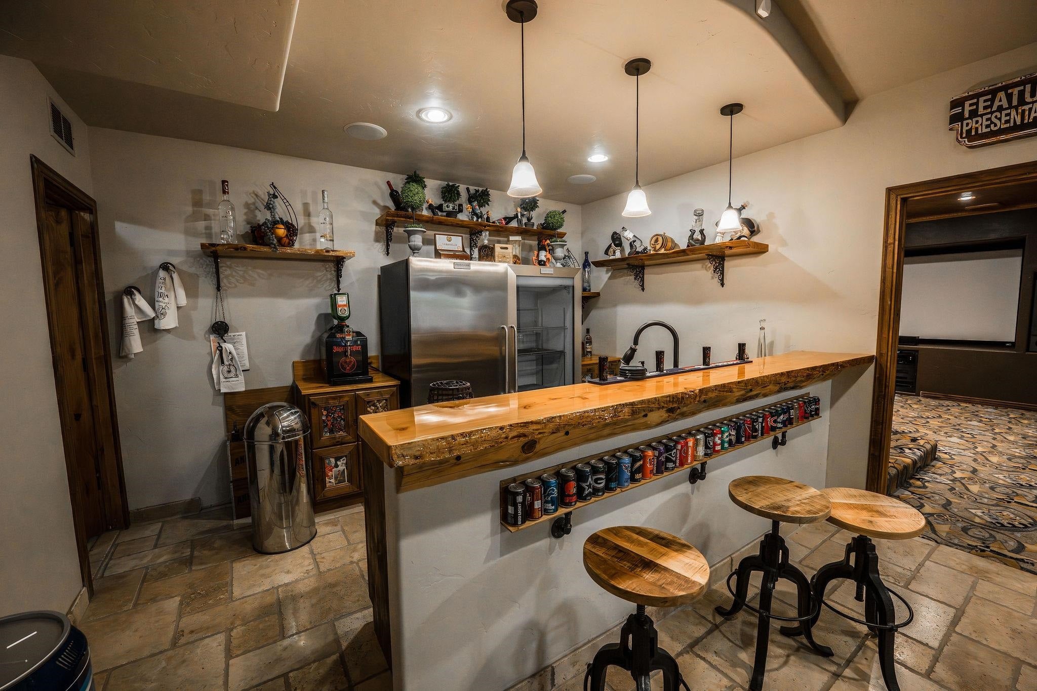 Grand Junction, Colorado, 81507, United States, 4 Bedrooms Bedrooms, ,5 BathroomsBathrooms,Residential,Active,1929450