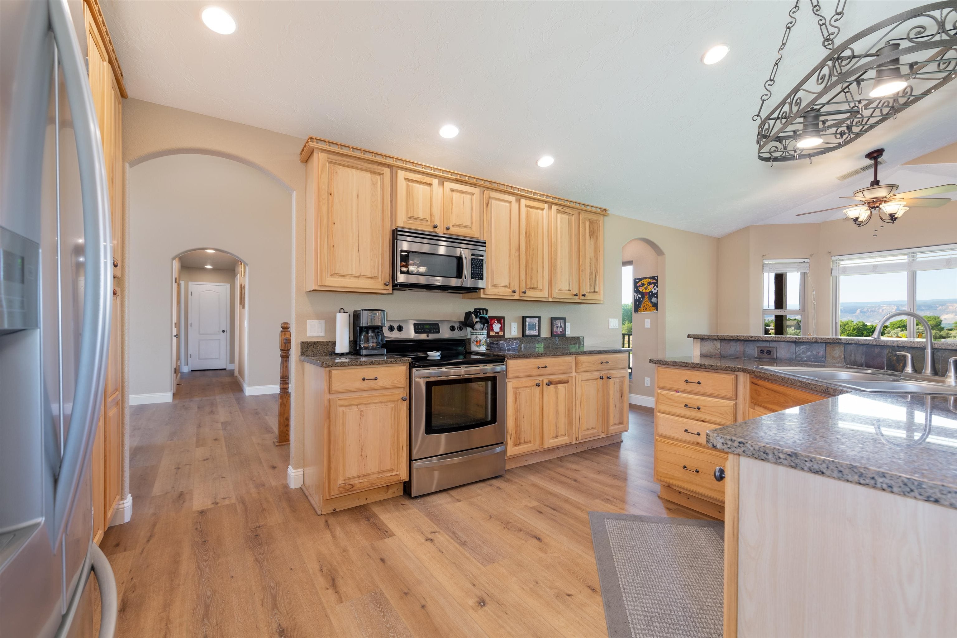 Grand Junction, Colorado, 81505, United States, 5 Bedrooms Bedrooms, ,4 BathroomsBathrooms,Residential,Active,1877765