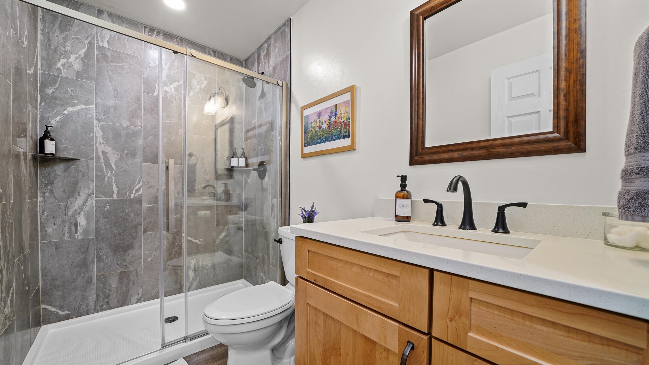 Grand Junction, Colorado, 81501, United States, 7 Bedrooms Bedrooms, ,3 BathroomsBathrooms,Residential,Active,1945318