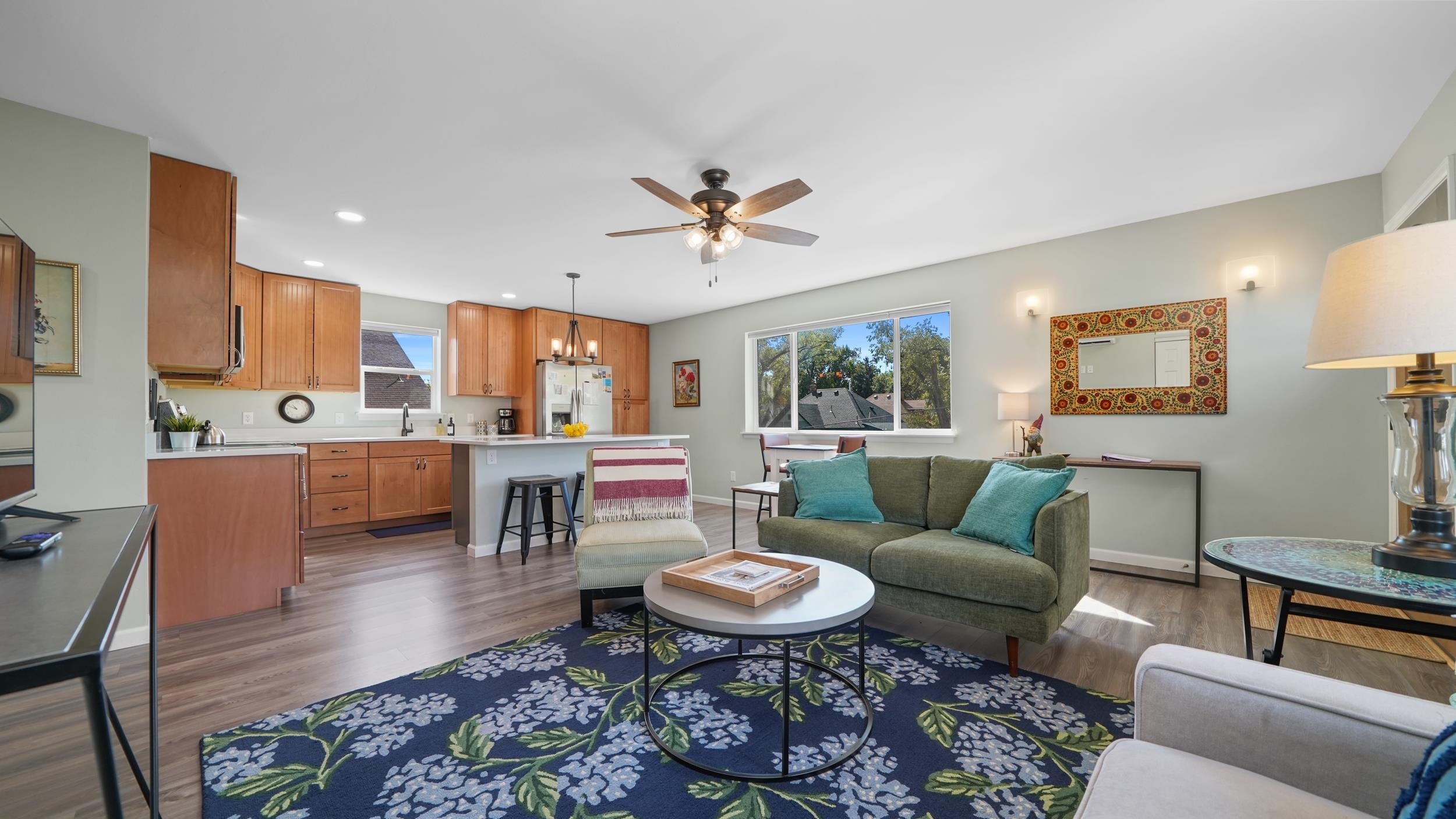 Grand Junction, Colorado, 81501, United States, 7 Bedrooms Bedrooms, ,3 BathroomsBathrooms,Residential,Active,1945318