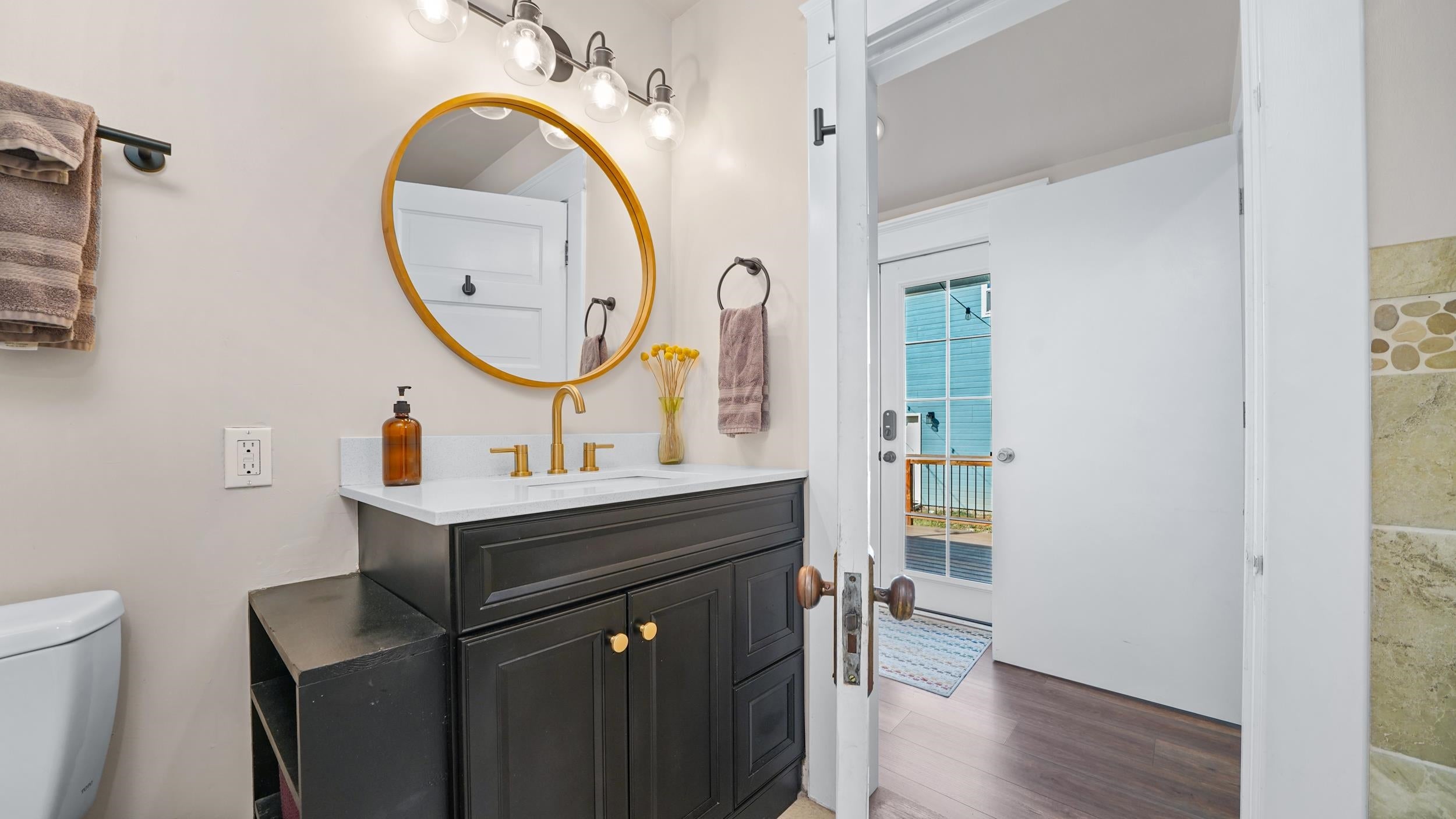 Grand Junction, Colorado, 81501, United States, 7 Bedrooms Bedrooms, ,3 BathroomsBathrooms,Residential,Active,1945318