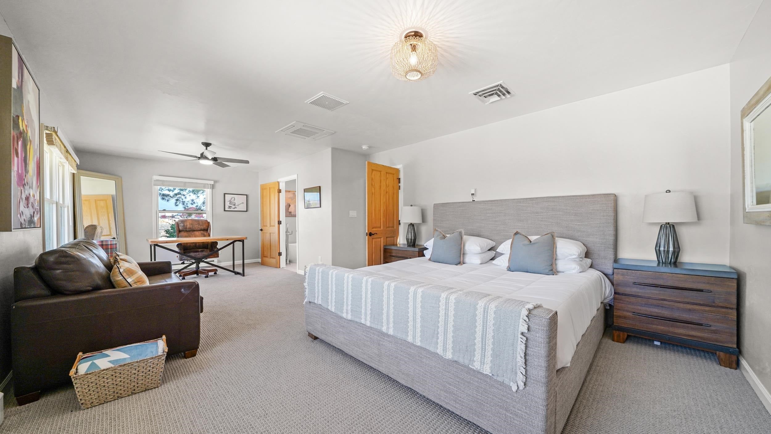 Palisade, Colorado, 81526, United States, 5 Bedrooms Bedrooms, ,5 BathroomsBathrooms,Residential,Active,2008295