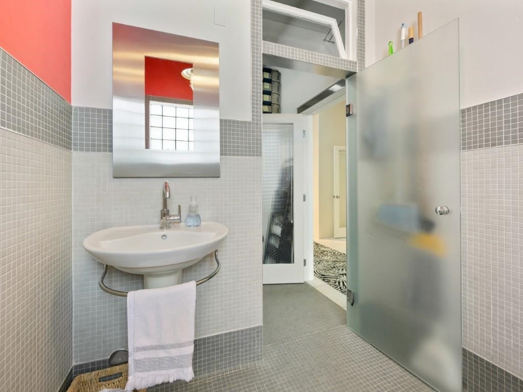 Grand Junction, Colorado, 81501, United States, 3 Bedrooms Bedrooms, ,5 BathroomsBathrooms,Residential,Active,1963247