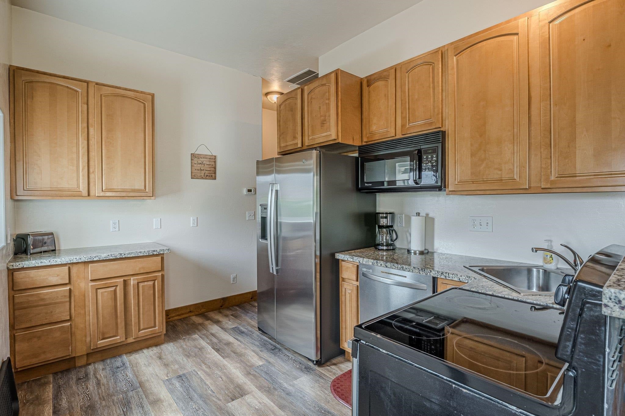 Palisade, Colorado, 81526, United States, 7 Bedrooms Bedrooms, ,5 BathroomsBathrooms,Residential,Active,1773219