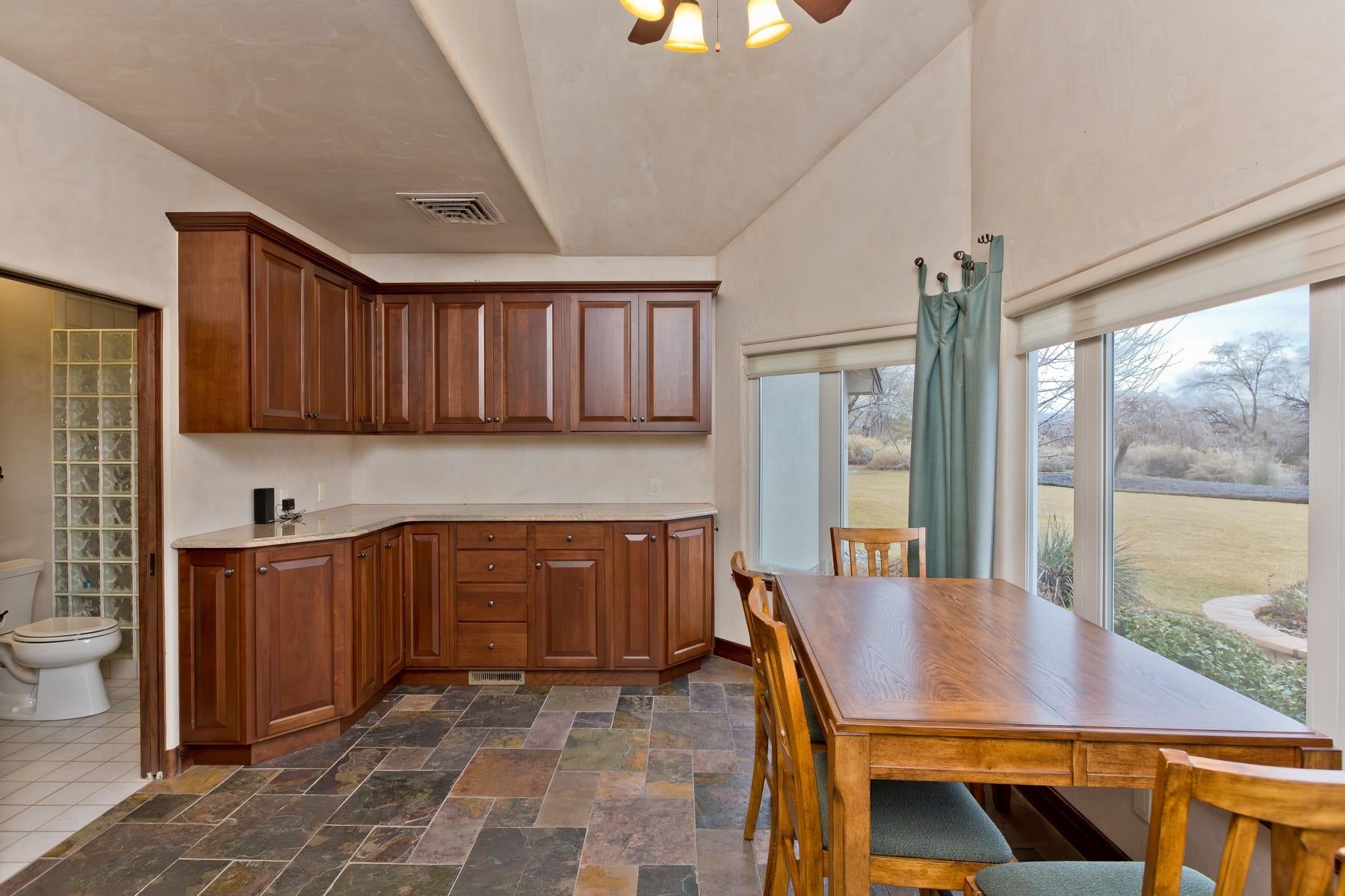 Grand Junction, Colorado, 81505, United States, 4 Bedrooms Bedrooms, ,5 BathroomsBathrooms,Residential,Active,1945340