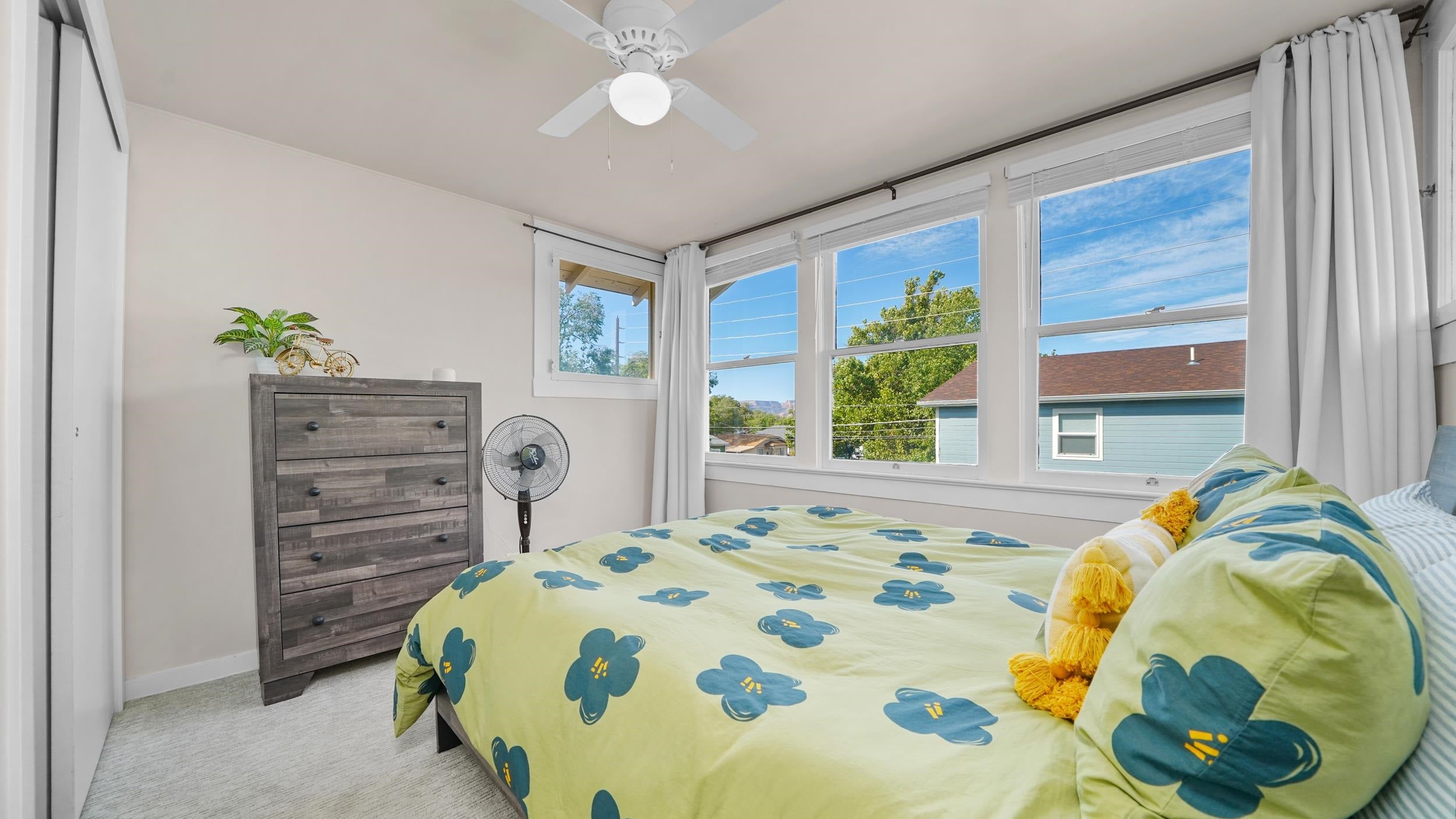 Grand Junction, Colorado, 81501, United States, 7 Bedrooms Bedrooms, ,3 BathroomsBathrooms,Residential,Active,1945318