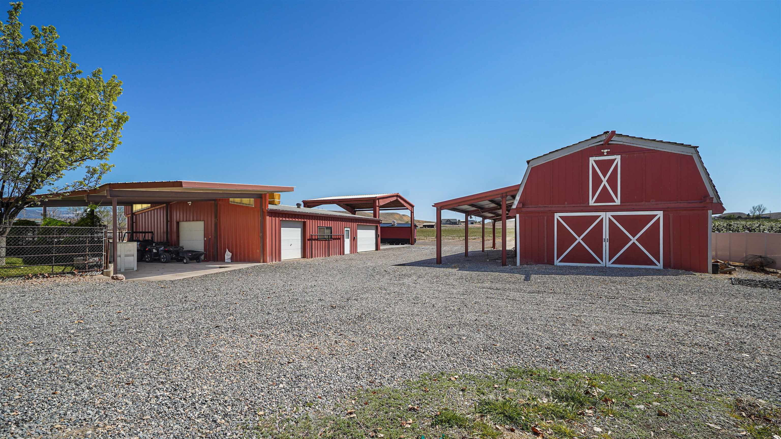 Palisade, Colorado, 81526, United States, 5 Bedrooms Bedrooms, ,5 BathroomsBathrooms,Residential,Active,2008295