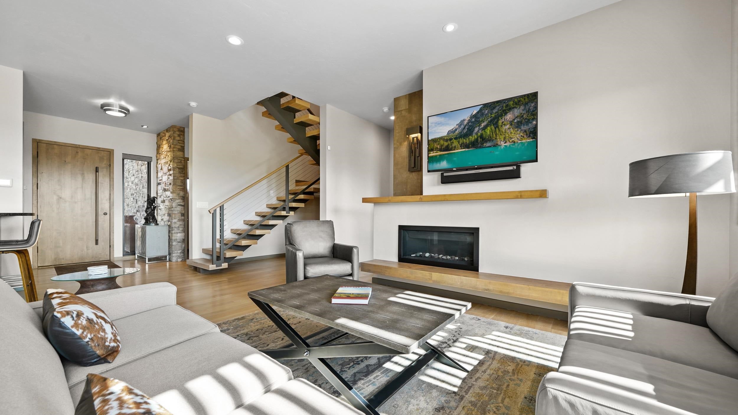 Grand Junction, Colorado, 81507, United States, 4 Bedrooms Bedrooms, ,4 BathroomsBathrooms,Residential,Active,1926885