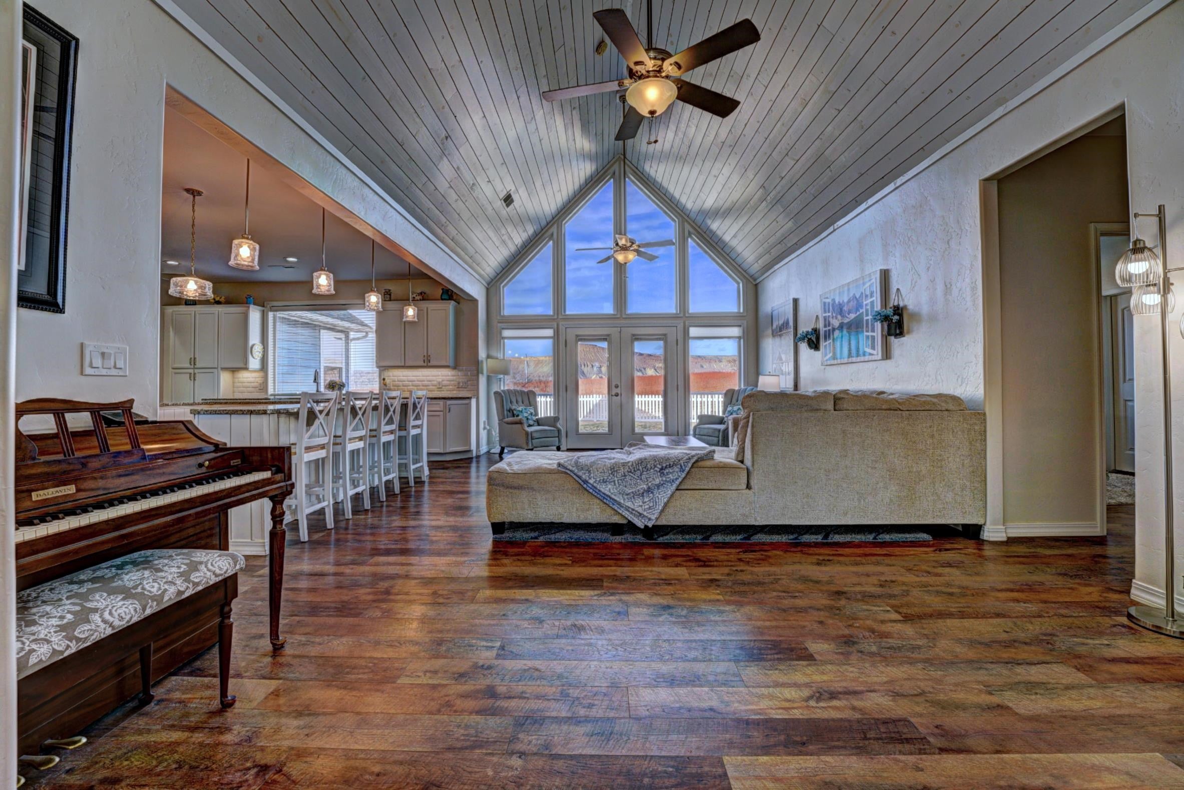 Palisade, Colorado, 81526, United States, 3 Bedrooms Bedrooms, ,3 BathroomsBathrooms,Residential,Active,2015436