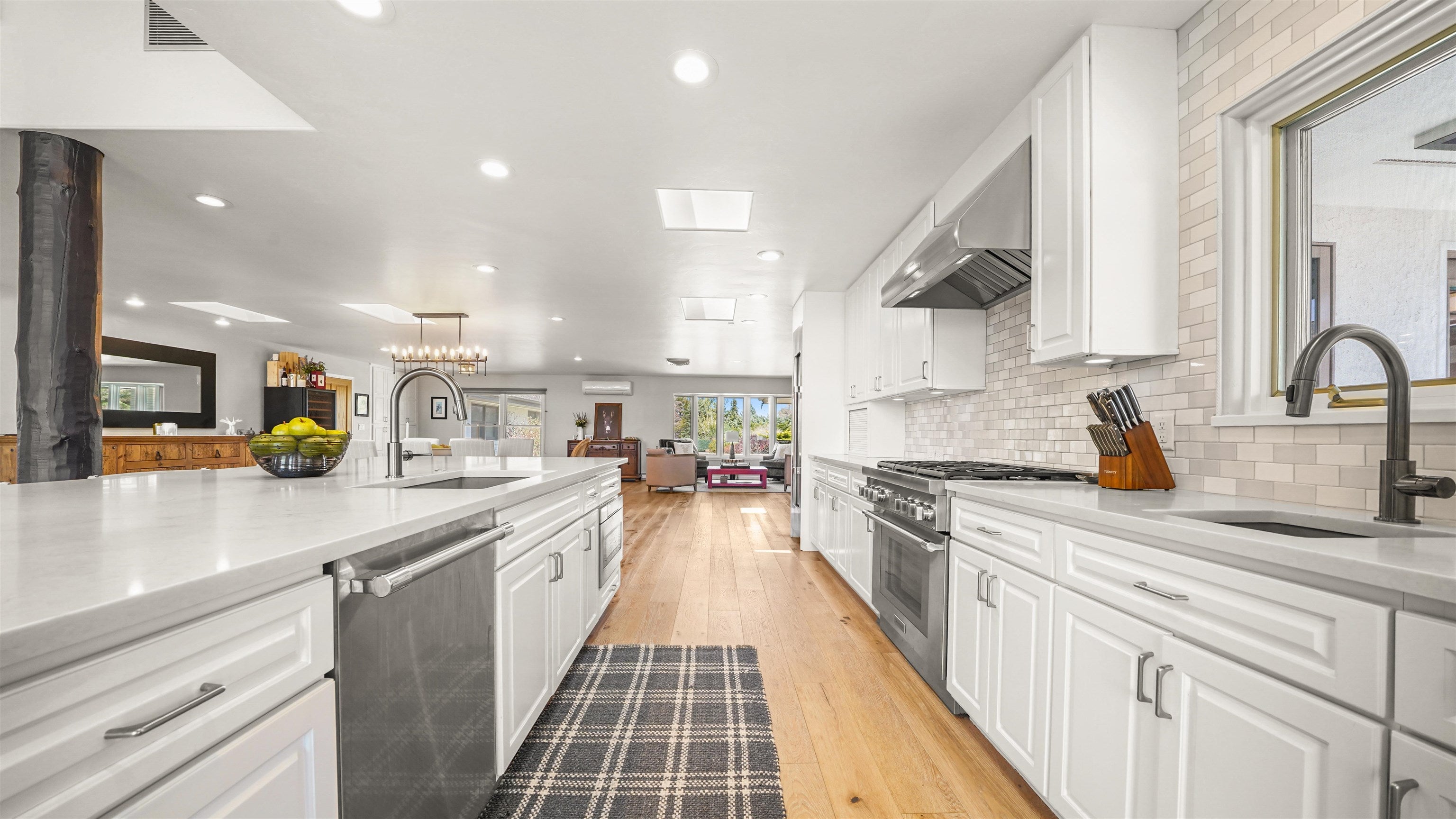 Palisade, Colorado, 81526, United States, 5 Bedrooms Bedrooms, ,5 BathroomsBathrooms,Residential,Active,2008295