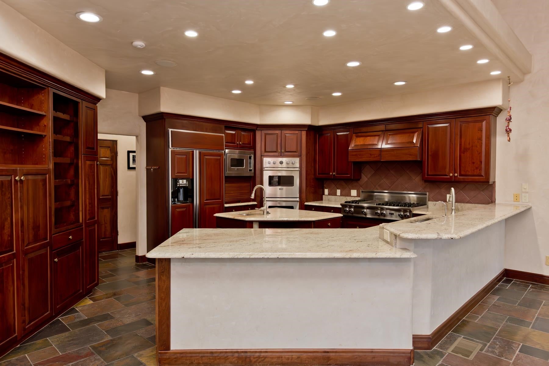 Grand Junction, Colorado, 81505, United States, 4 Bedrooms Bedrooms, ,5 BathroomsBathrooms,Residential,Active,1945340