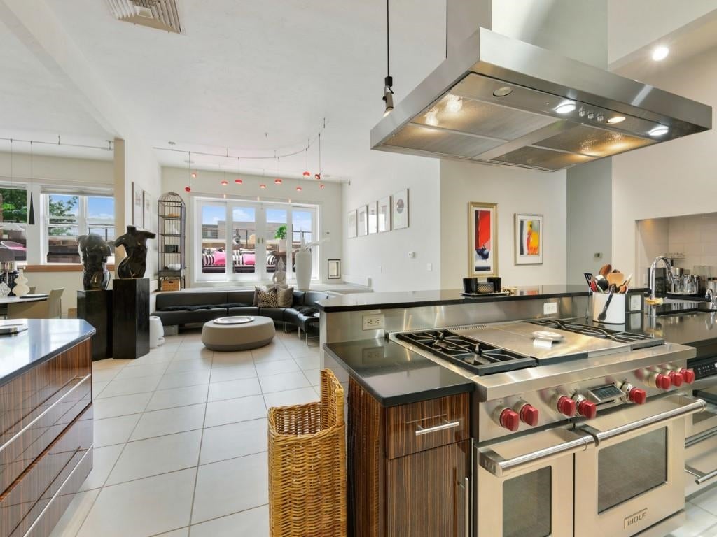 Grand Junction, Colorado, 81501, United States, 3 Bedrooms Bedrooms, ,5 BathroomsBathrooms,Residential,Active,1963247