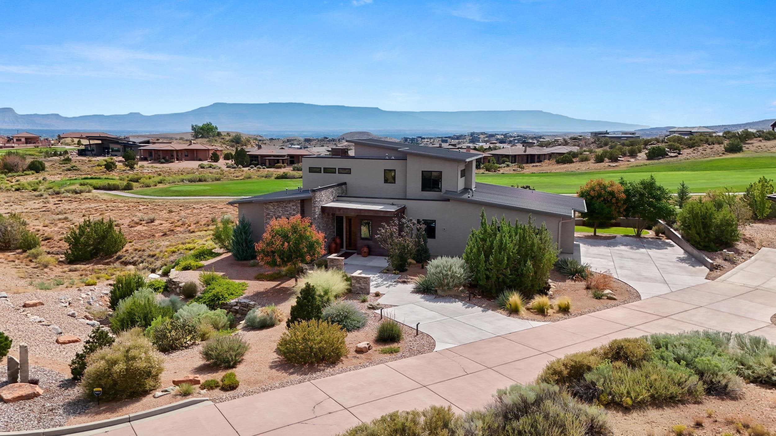 Grand Junction, Colorado, 81507, United States, 4 Bedrooms Bedrooms, ,4 BathroomsBathrooms,Residential,Active,1926885