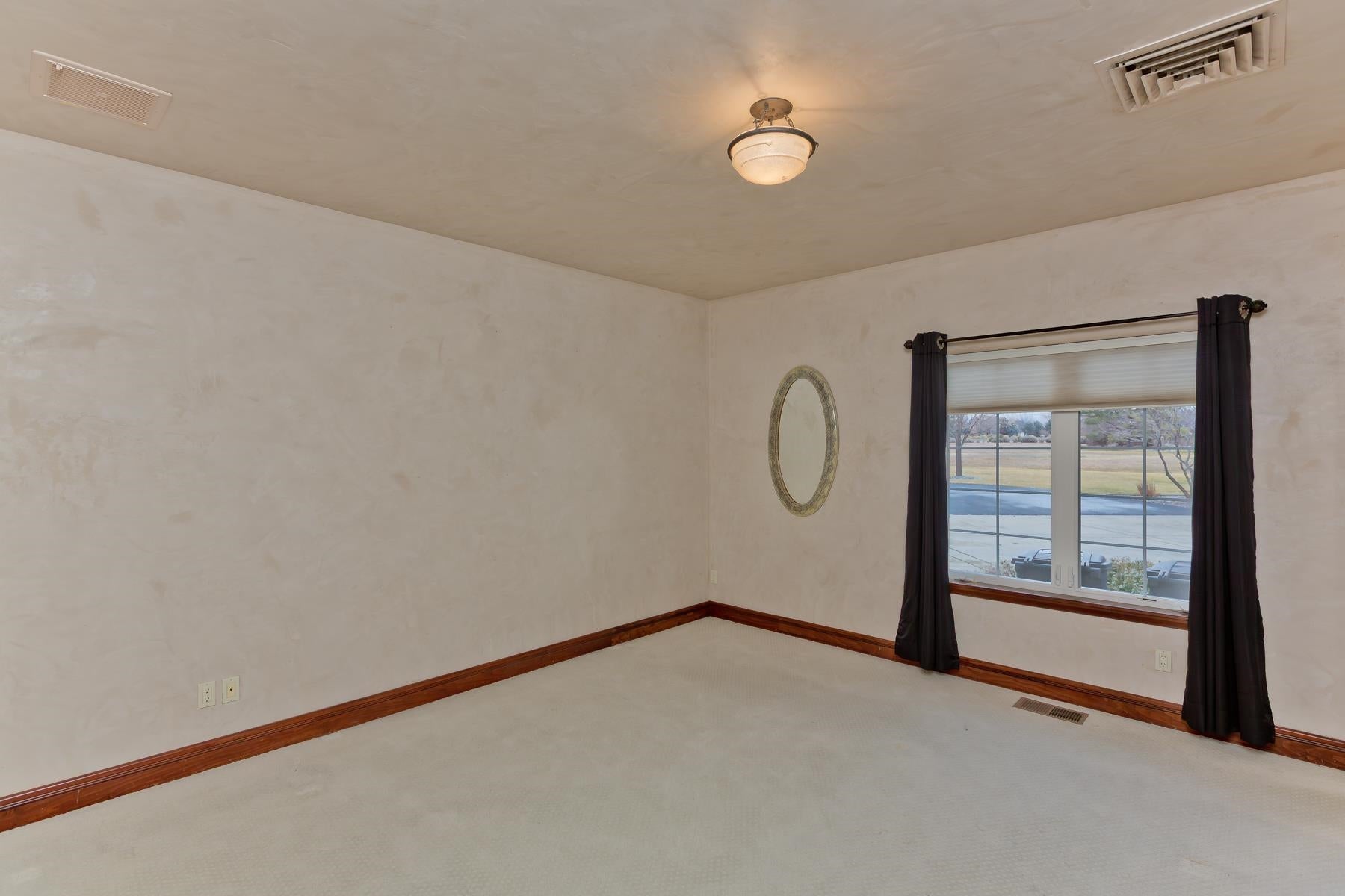 Grand Junction, Colorado, 81505, United States, 4 Bedrooms Bedrooms, ,5 BathroomsBathrooms,Residential,Active,1945340