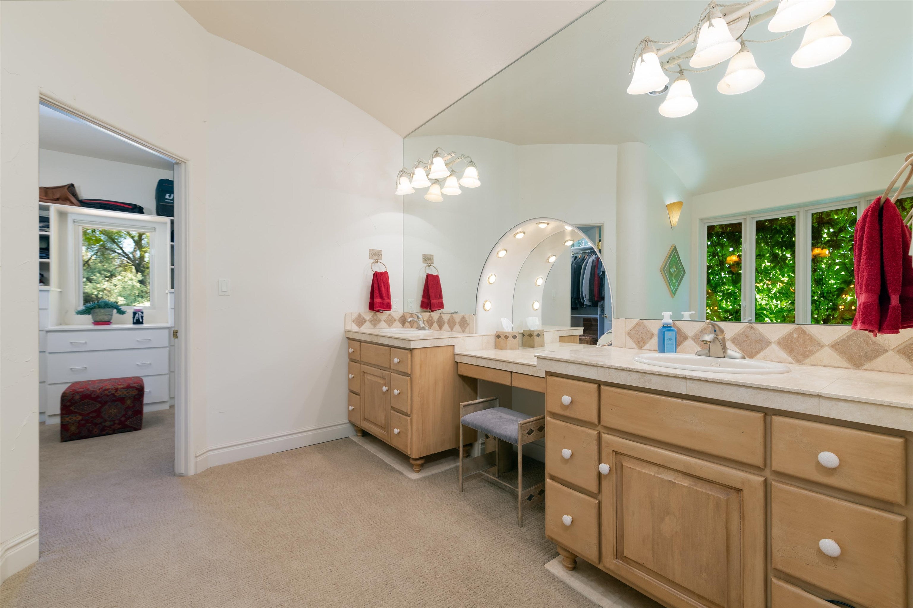 Grand Junction, Colorado, 81507, United States, 5 Bedrooms Bedrooms, ,6 BathroomsBathrooms,Residential,Active,2009860