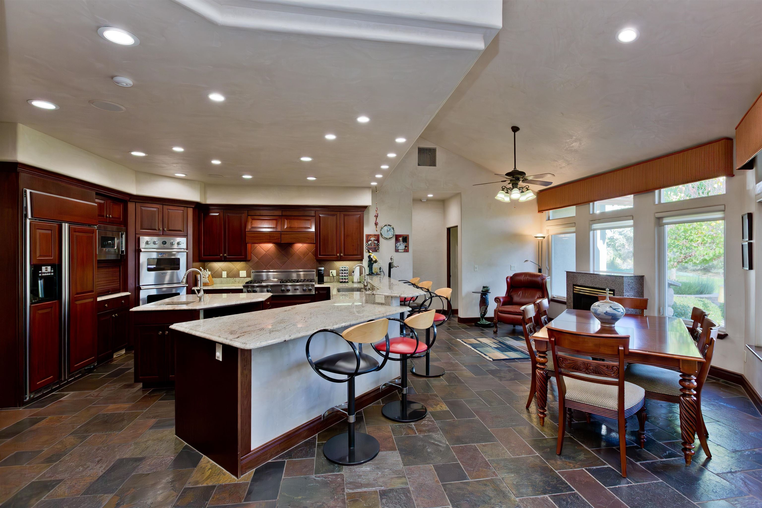 Grand Junction, Colorado, 81505, United States, 4 Bedrooms Bedrooms, ,5 BathroomsBathrooms,Residential,Active,1945340