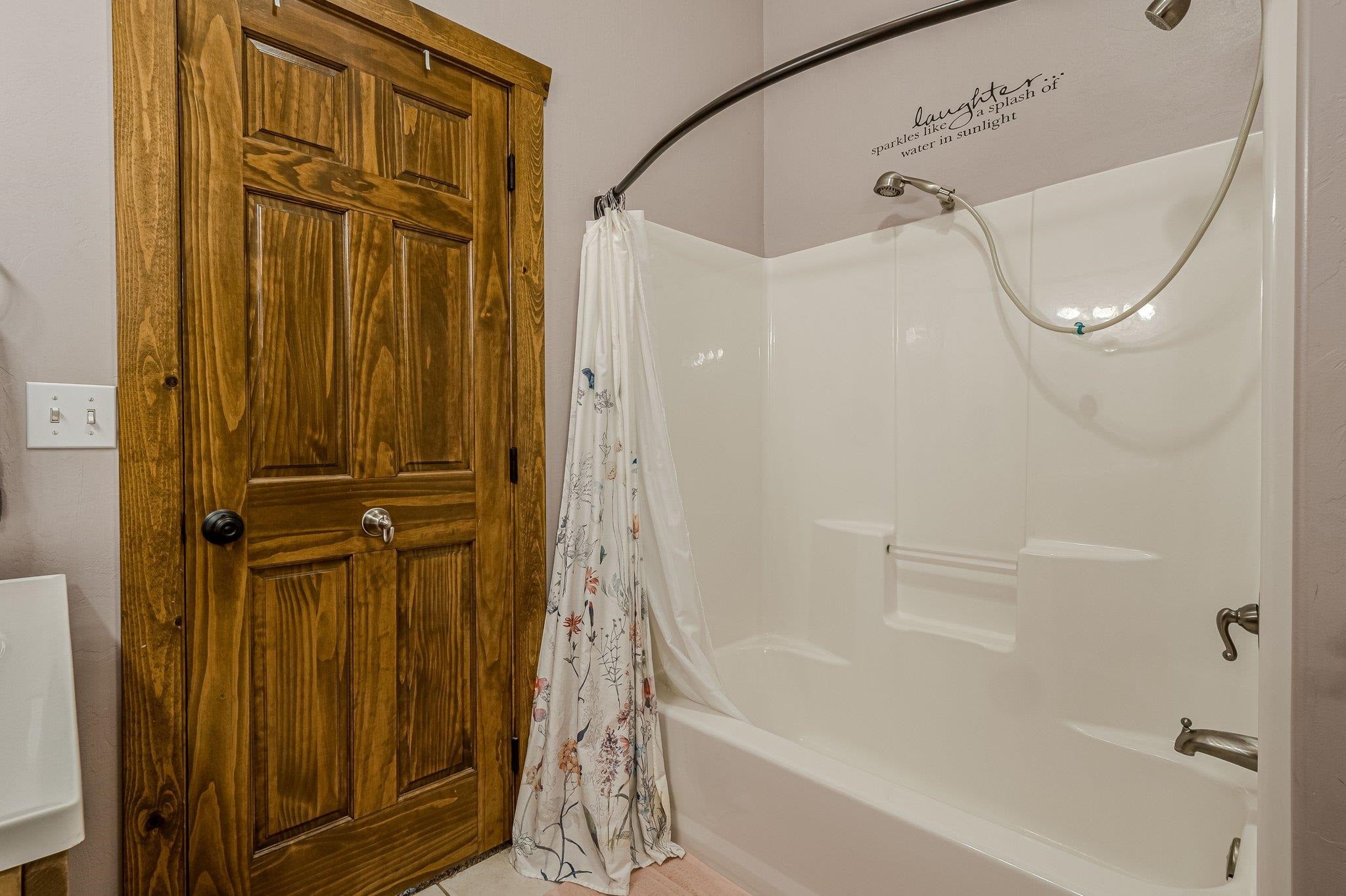 Palisade, Colorado, 81526, United States, 7 Bedrooms Bedrooms, ,5 BathroomsBathrooms,Residential,Active,1773219